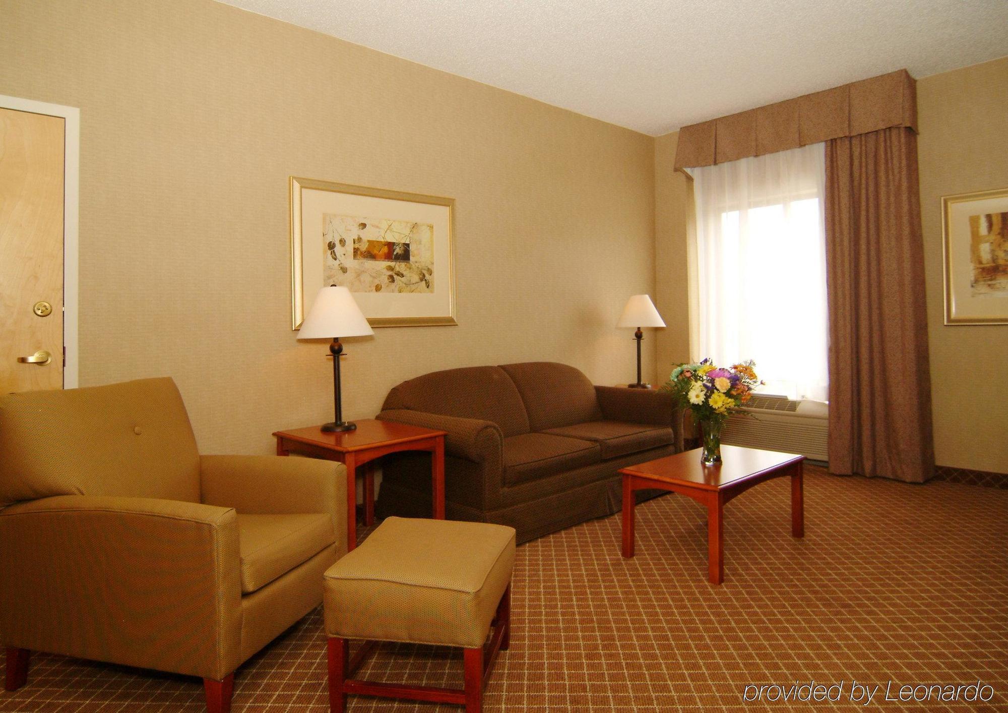 Holiday Inn Express Hotel & Suites Cedar Rapids I-380 At 33Rd Avenue, An Ihg Hotel Phòng bức ảnh